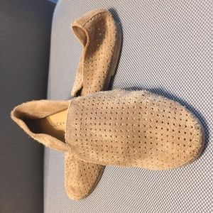 Lucky brand carthy suede loafer, size 9 tan